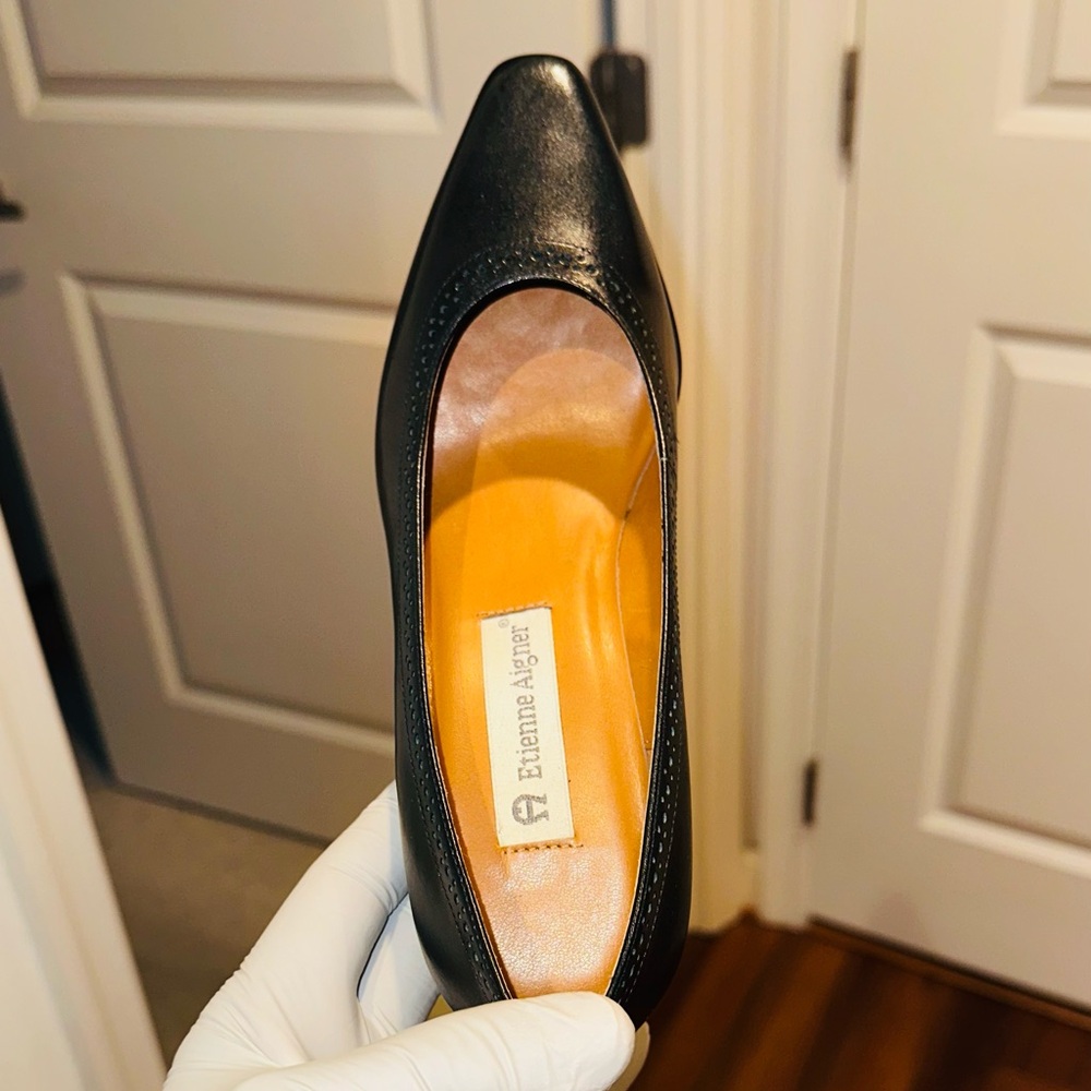 Etienne Aigner Black Leather Heels - Picture 8 of 9
